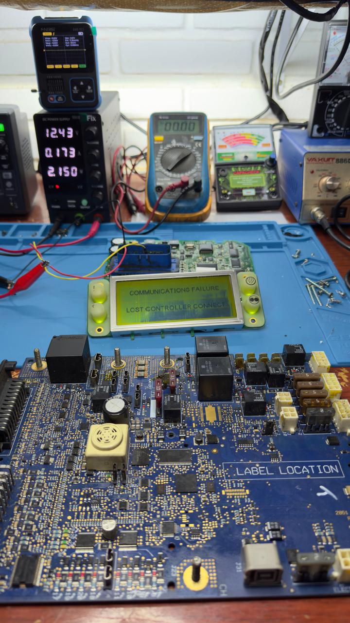 Reparo em placa de circuito eletrônico